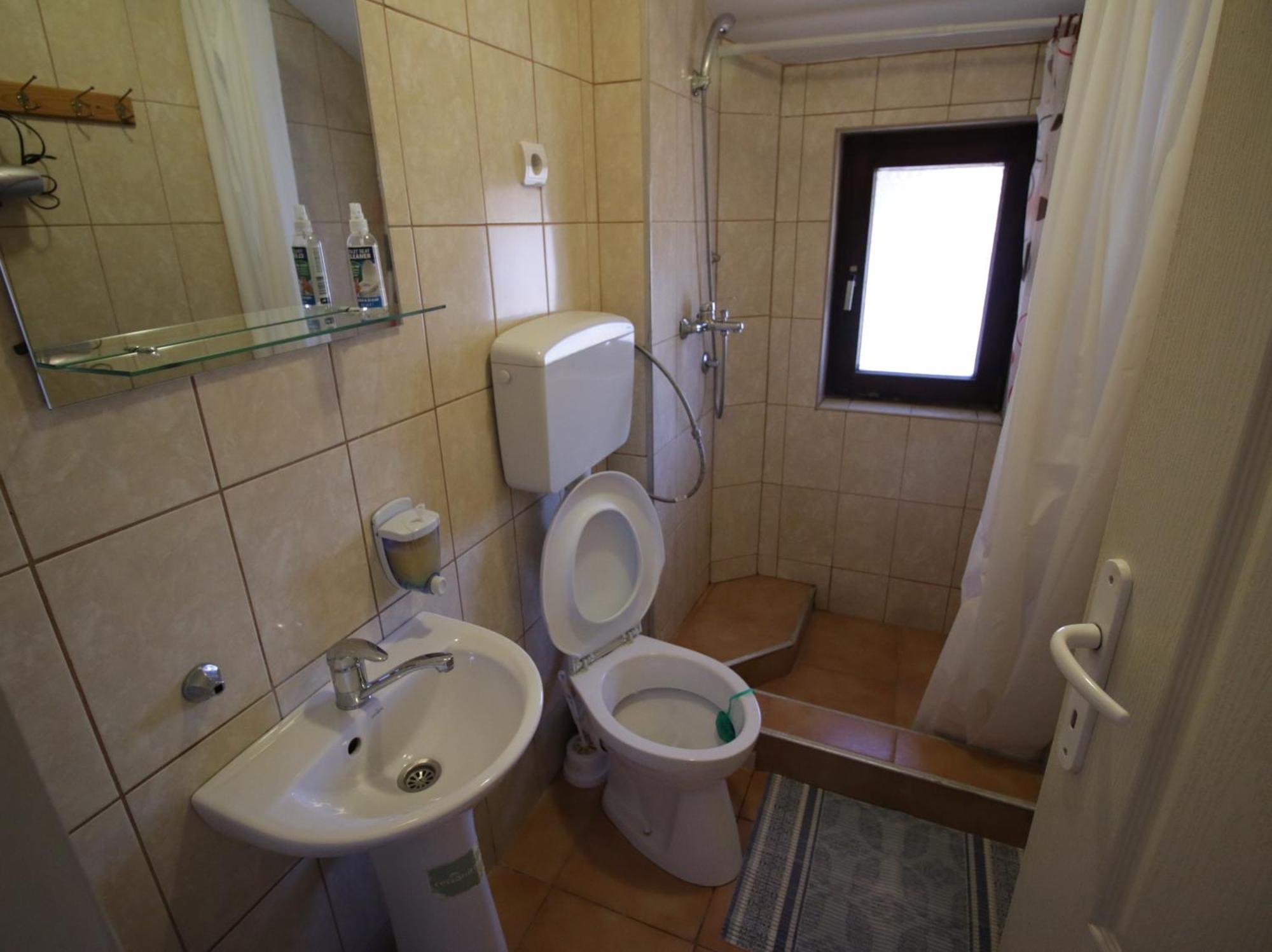 Rooms Jankovic Donji Milanovac Luaran gambar