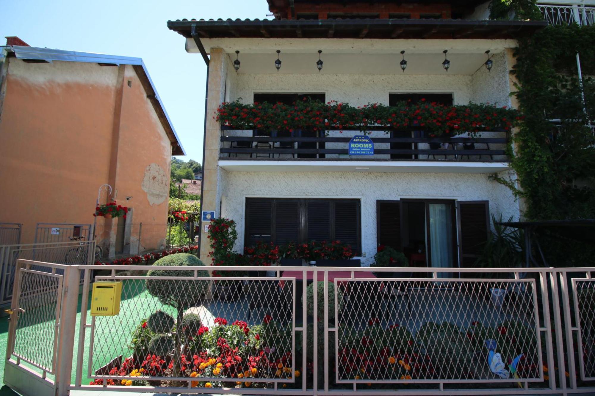Rooms Jankovic Donji Milanovac Luaran gambar