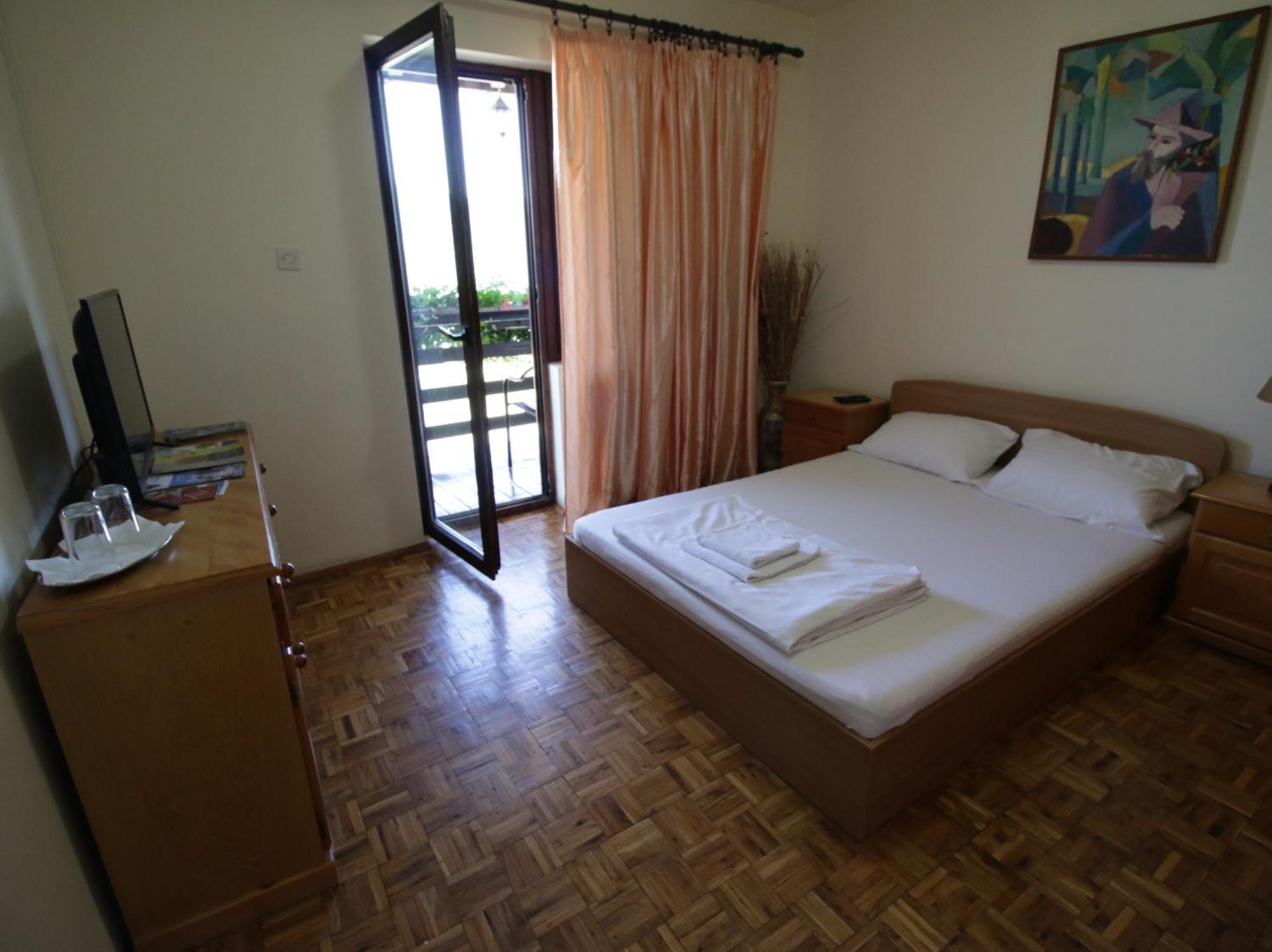 Rooms Jankovic Donji Milanovac Luaran gambar
