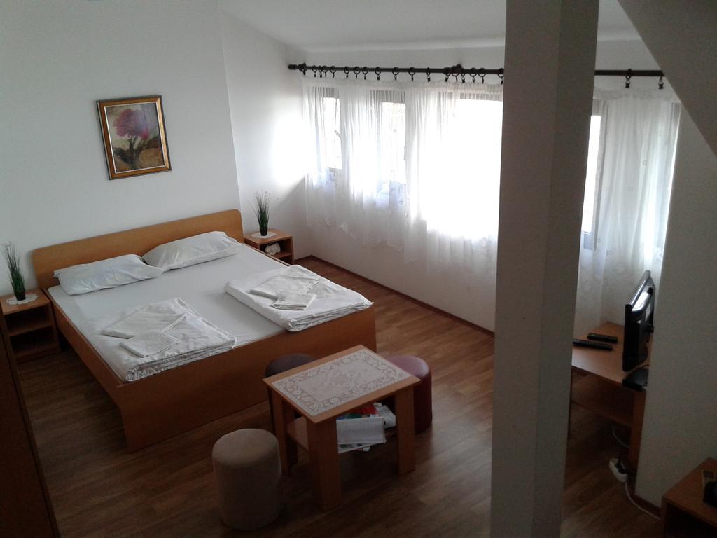 Rooms Jankovic Donji Milanovac Luaran gambar